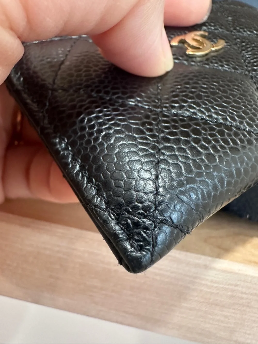 ✨Chanel Classic Caviar Card Holder – Black with Gold Hardware✨ - Picture 13 of 16